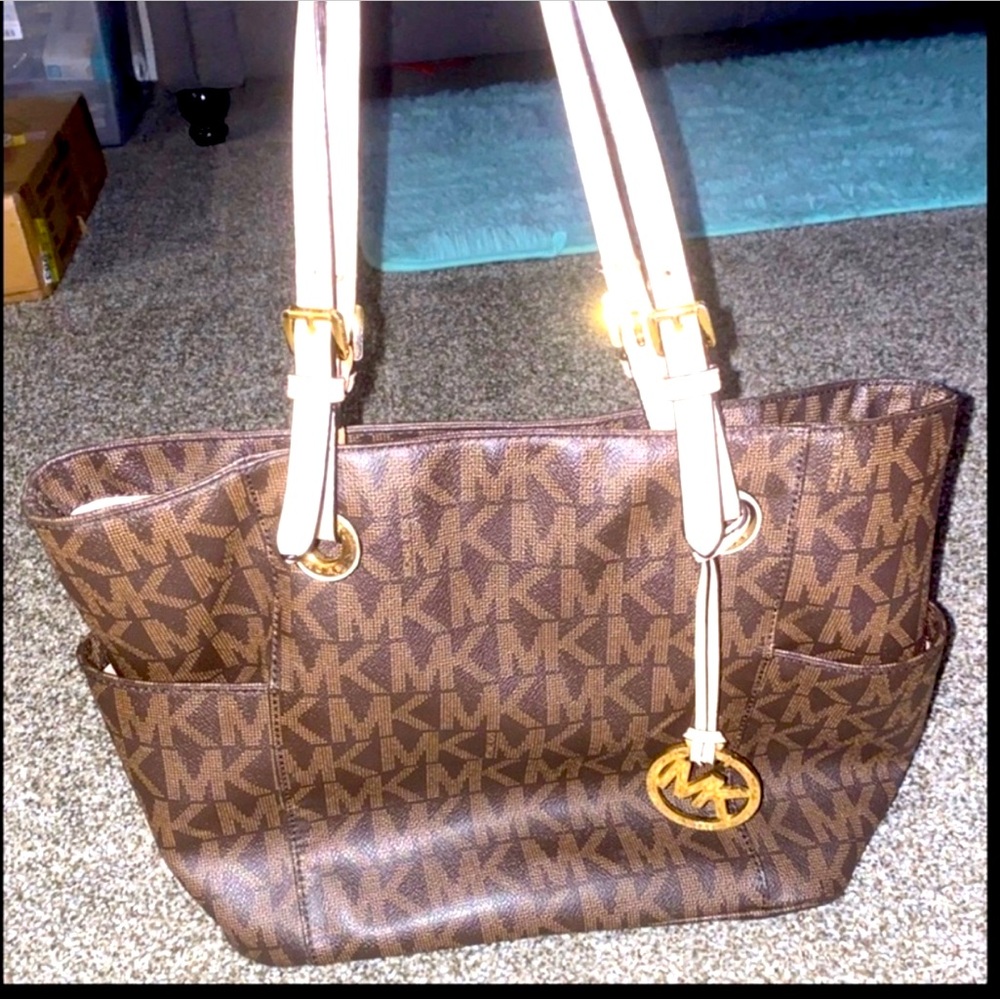 Michael kors purse